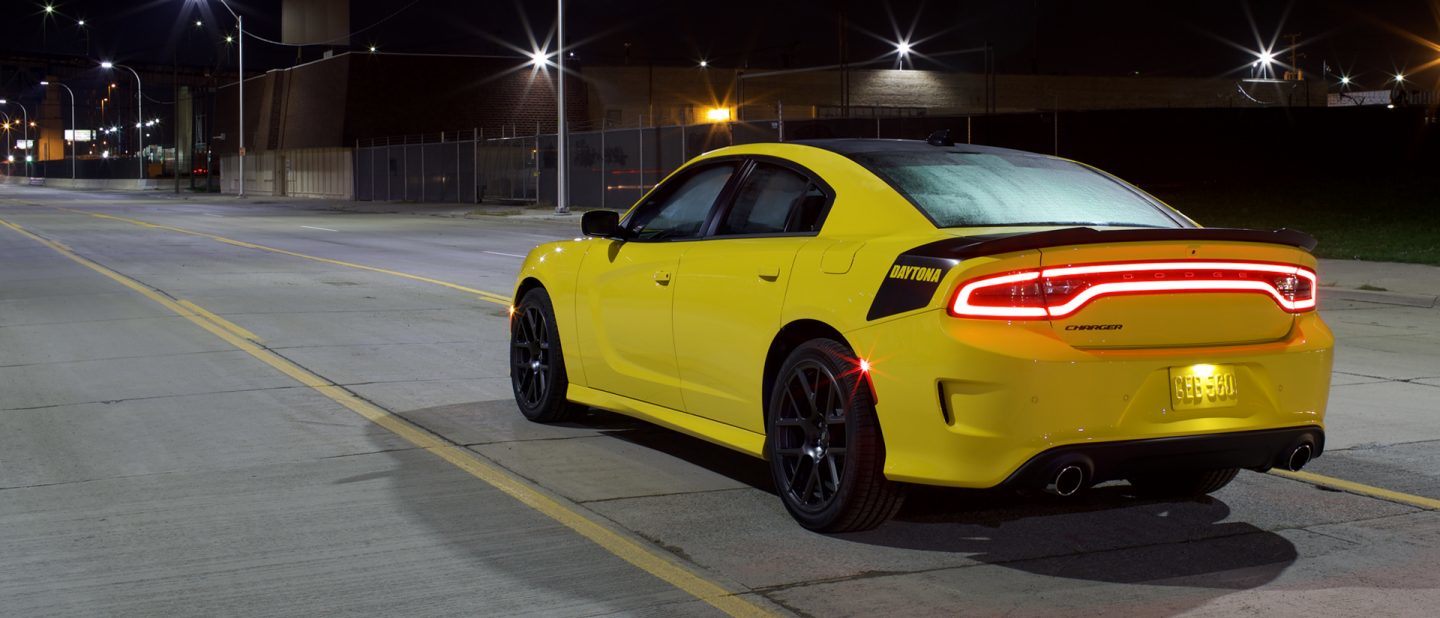 2018-dodge-charger-performance-hero_jpg_image_1440.jpg