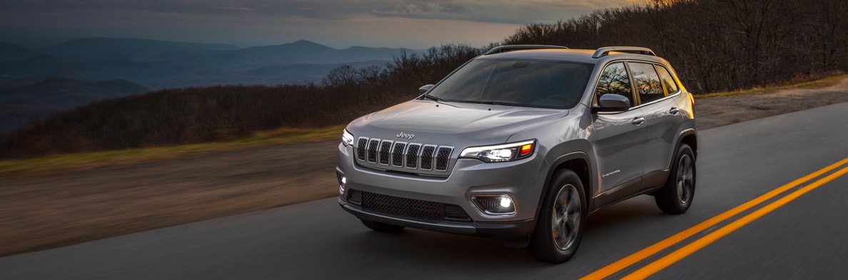 2019-Jeep-Cherokee-Limited-SUV-L01 (2).png