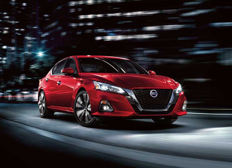2019 Red Nissan Altima