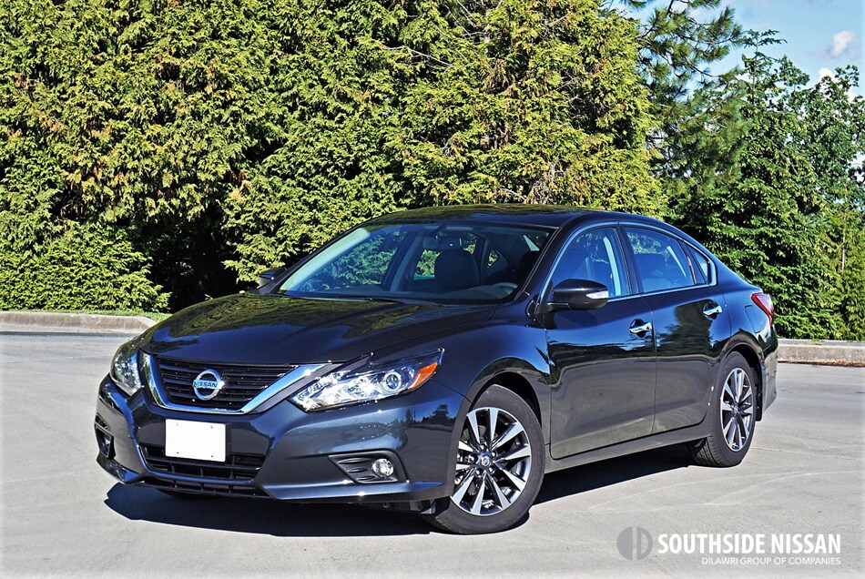 16_nissan_altima_sl_00100.jpg