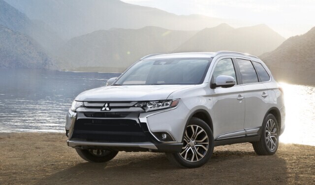 New 2018 Mitsubishi Outlander by the lake
