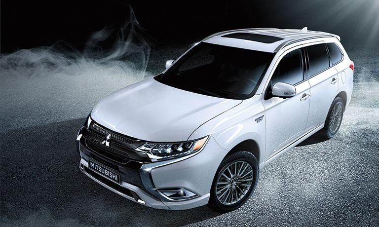 2019 Mitsubishi Outlander PHEV 2019 Mitsubishi Outlander PHEV full view