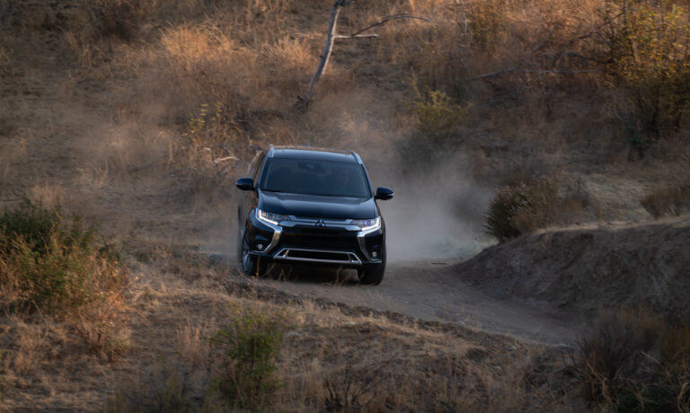 2019 Mitsubishi Outlander driving on dirt road