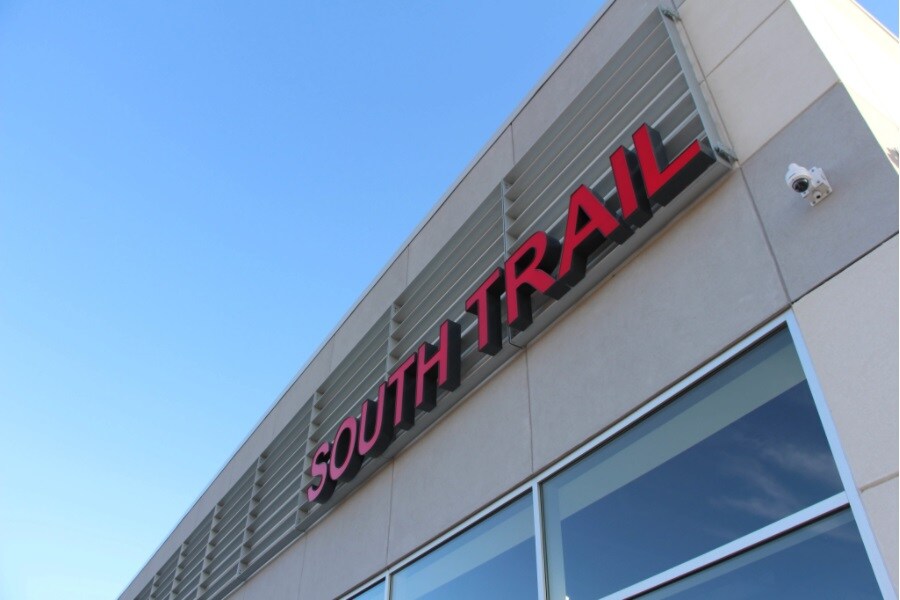 South_Trail_Kia_Sign.jpg