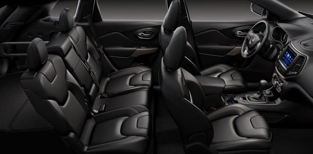 2018 Jeep Cherokee Interior
