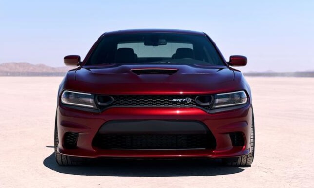 Screenshot_2018-08-23 FCA US Media - 2019 Dodge Charger SRT.png