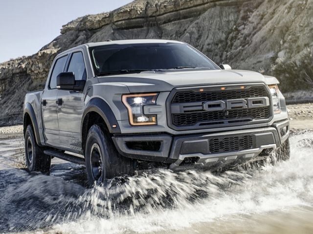 2017_Ford_F150_front.jpg 2017 Ford F-150