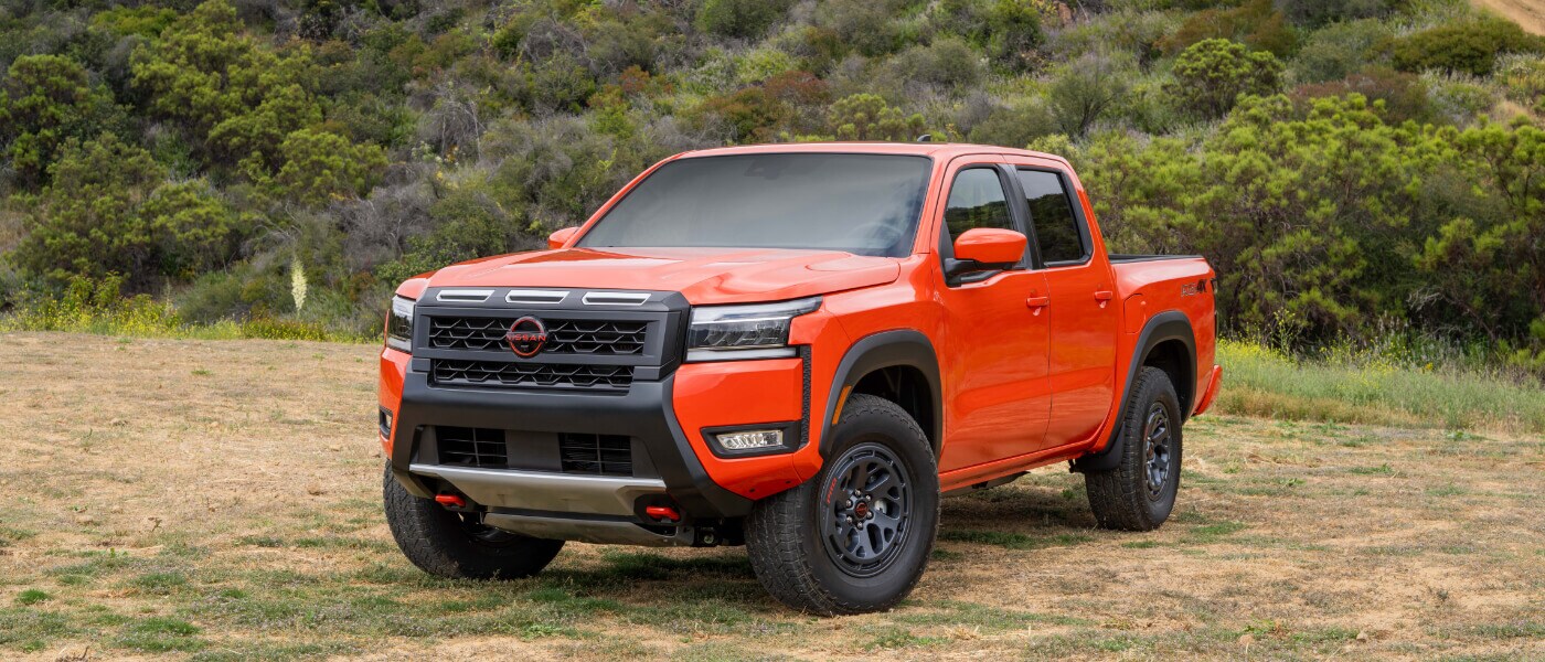 2025 Nissan Frontier Exterior Parked By Grassy Hill
