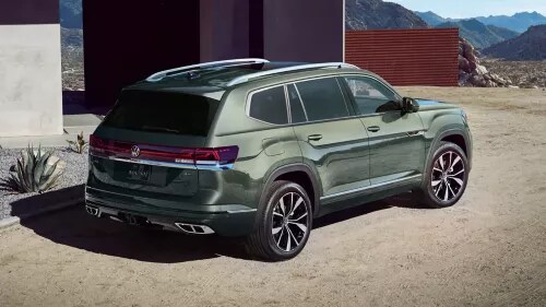 2026 Volkswagen Atlas rear three-quarter