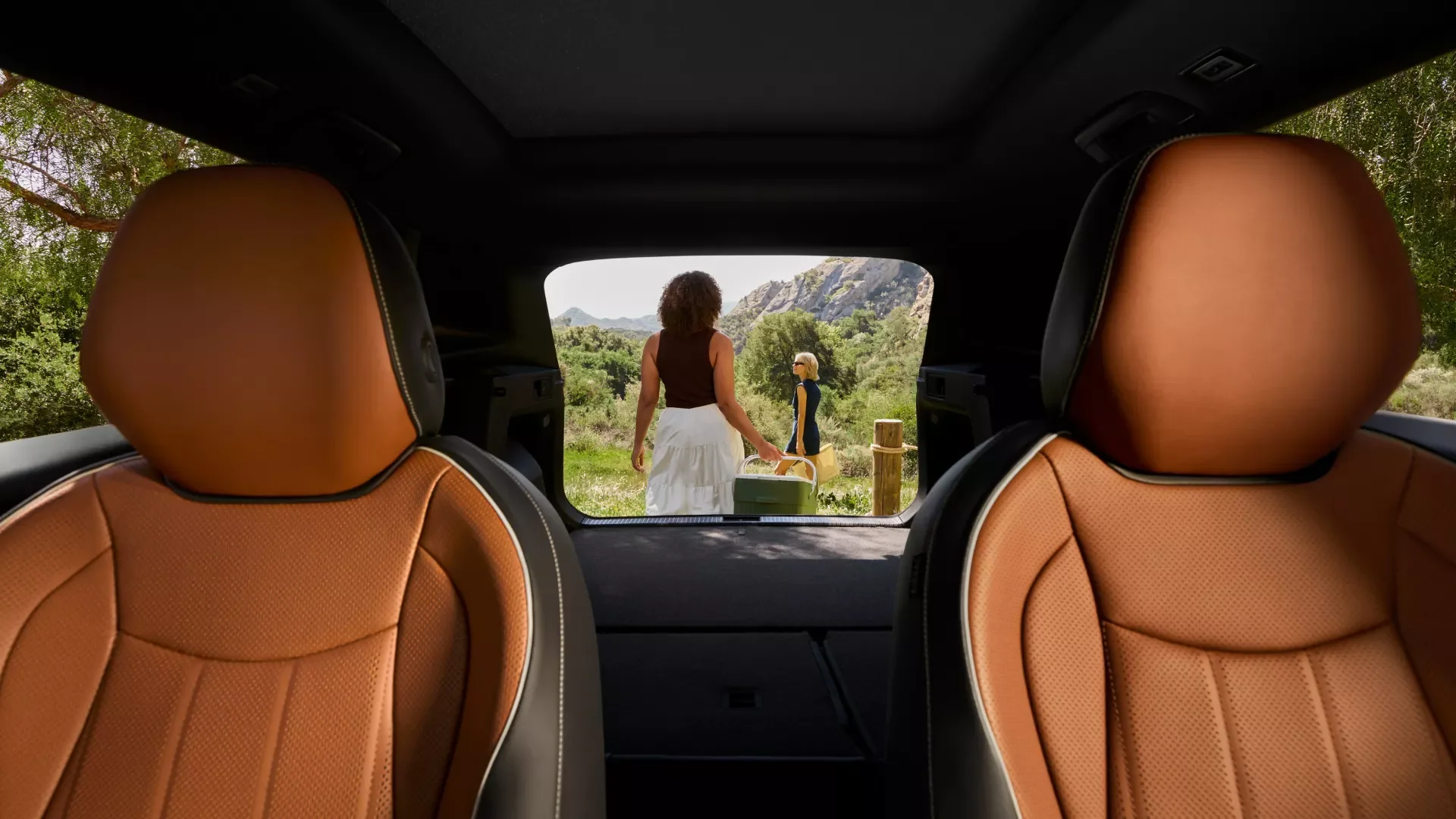 2026 Volkswagen Tiguan interior, rear cargo area with hatch open