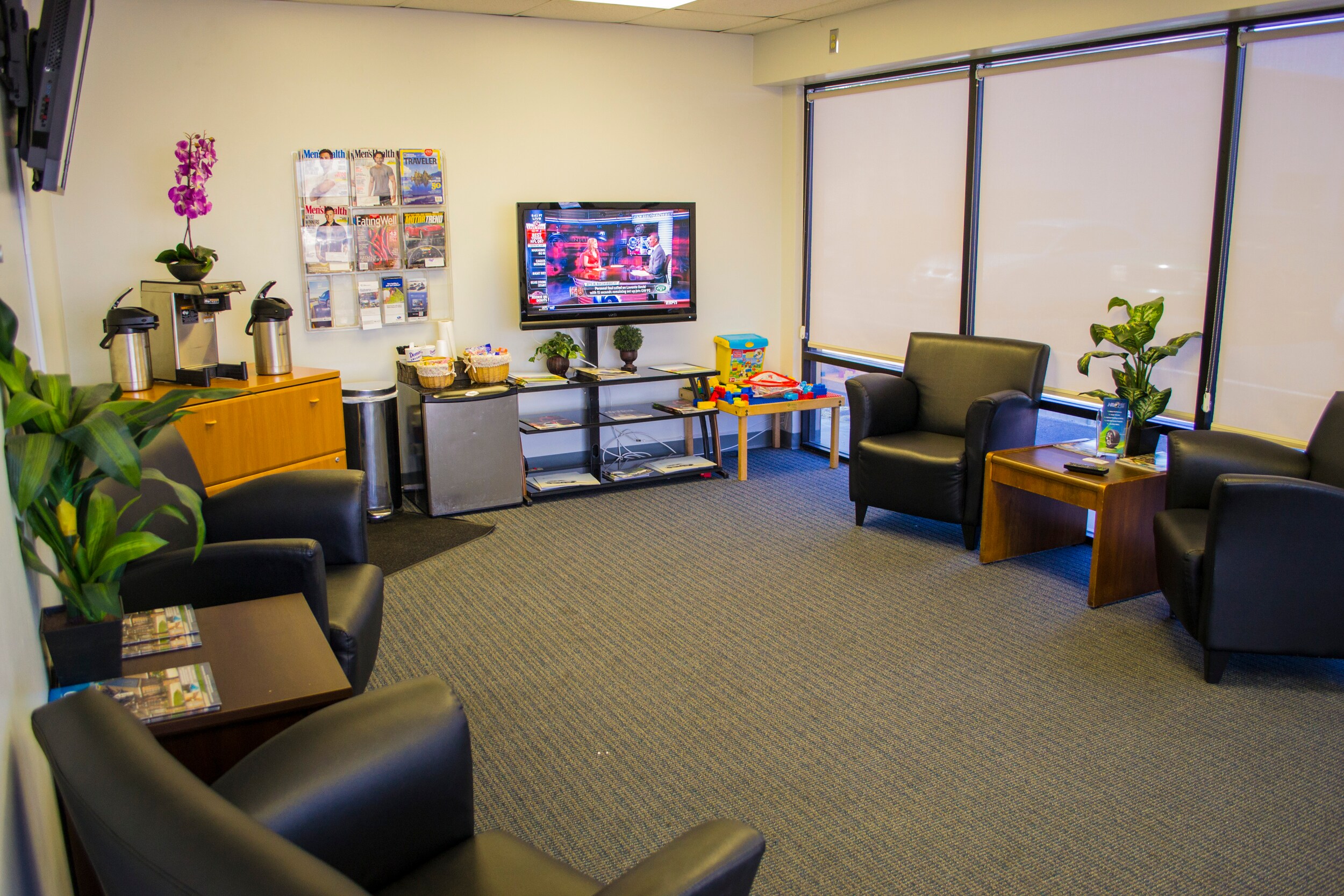 servicelounge1.jpg