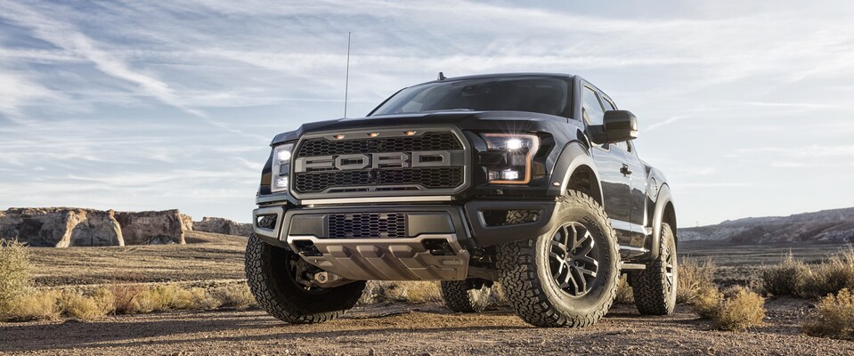 2018-Ford-F150-Raptor-CrewCab-Truck-L01.png