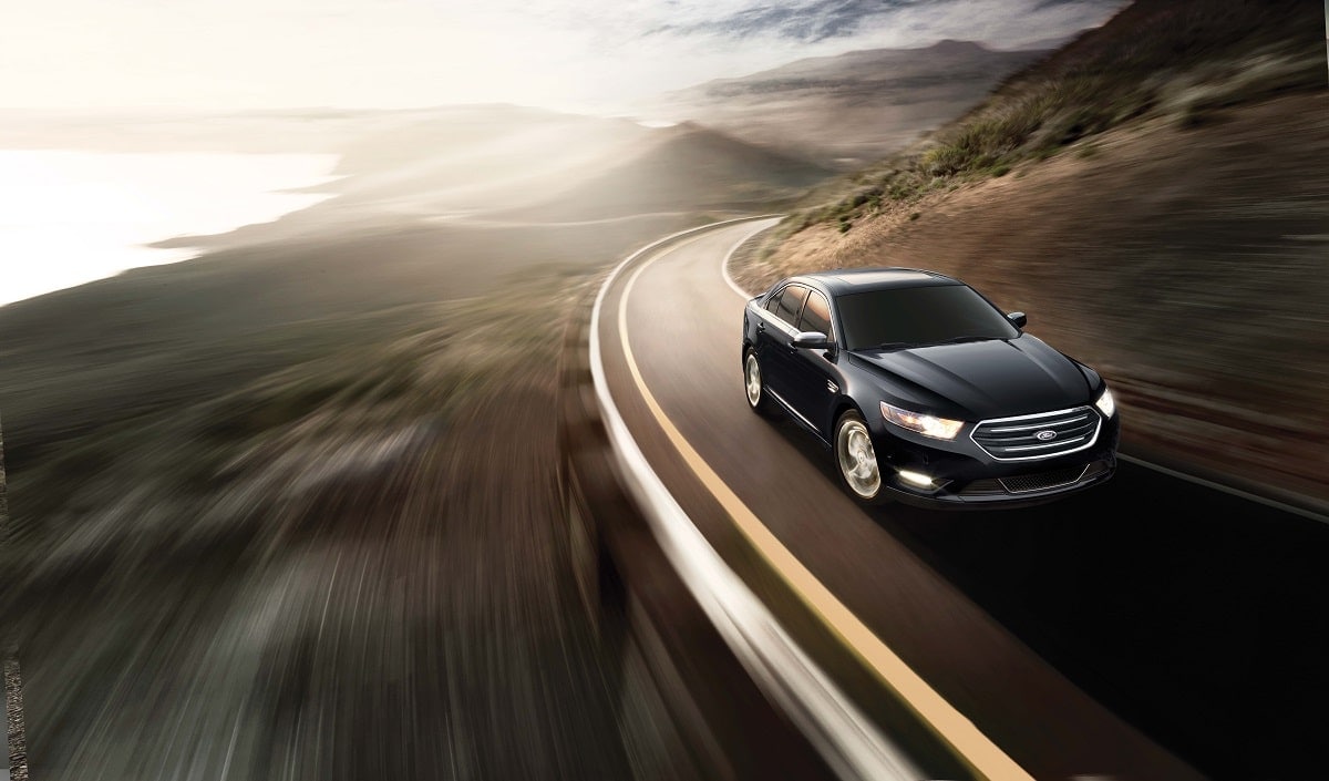 2019-ford-taurus-min.jpg
