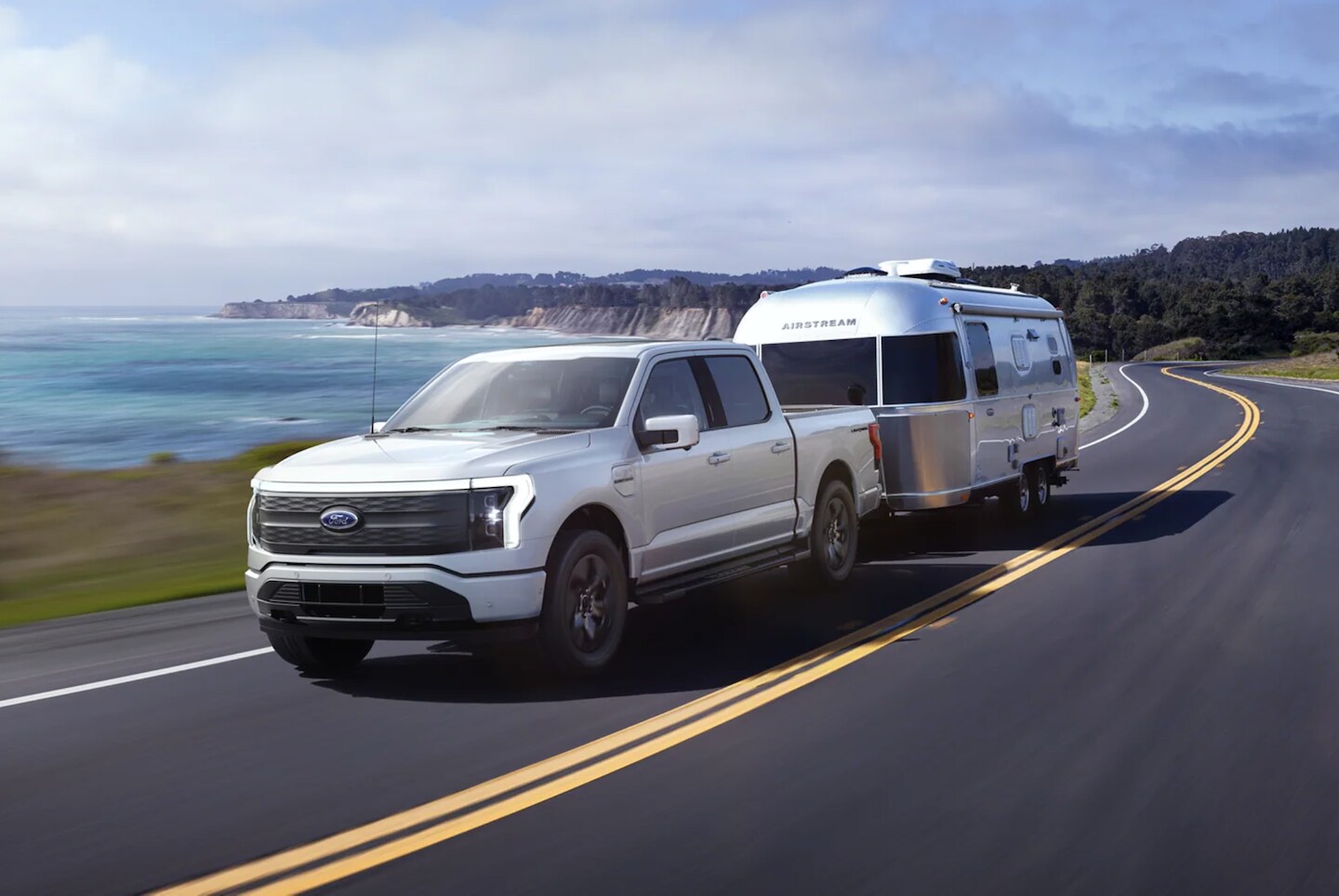 2022-ford-f-150-lightning.png