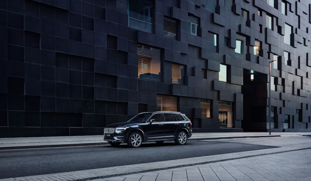 2019-Volvo-XC90-Inscription-T6-SUV-L01 (1).jpeg
