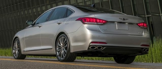 2017 Genesis G80 rear cropped.jpg