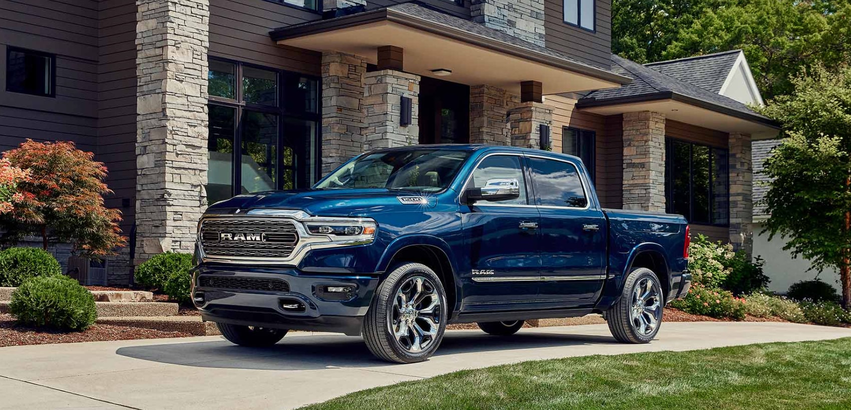 2023-Ram-1500-EXT.png