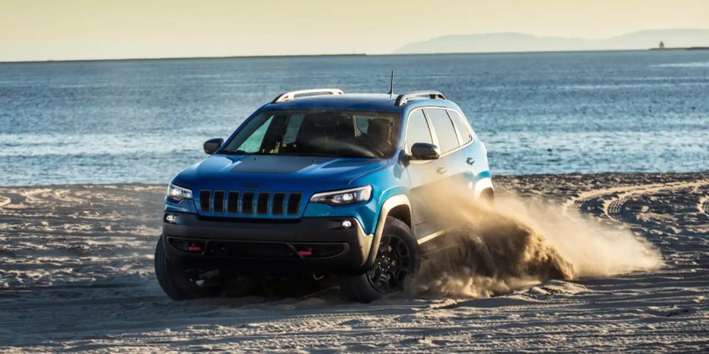 2019 Jeep Cherokee 1.jpg