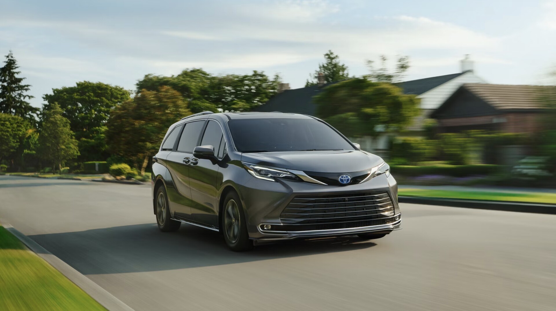 New%202025%20Toyota%20Sienna%20Performance.png New 2025 Toyota Sienna in Celestial Silver Metallic for sale near me in Corsicana, TX