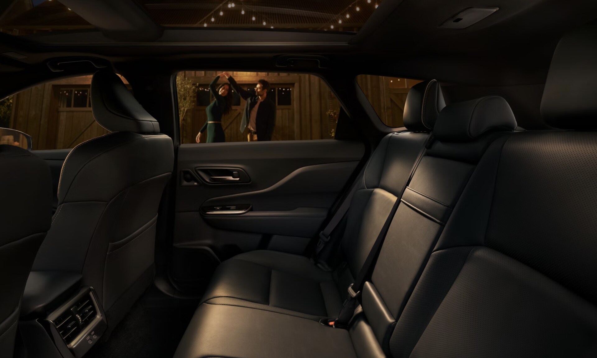 2025%20Toyota%20Crown%20Signia%20Interior%202.43.13%20PM.png