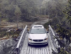 2018 V60CC_front.png