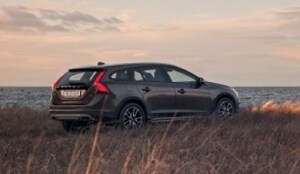 2018 V60 CC_ocean.sm.png