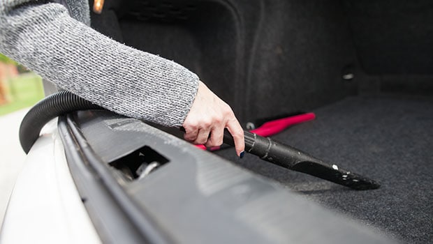 Vaccum Trunk Stouffvillle Hyundai.jpg cleaning the trunk