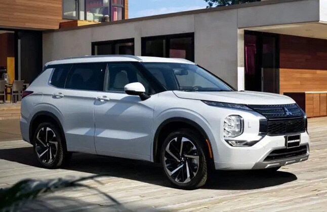 2022 Mitsubishi Outlander Design