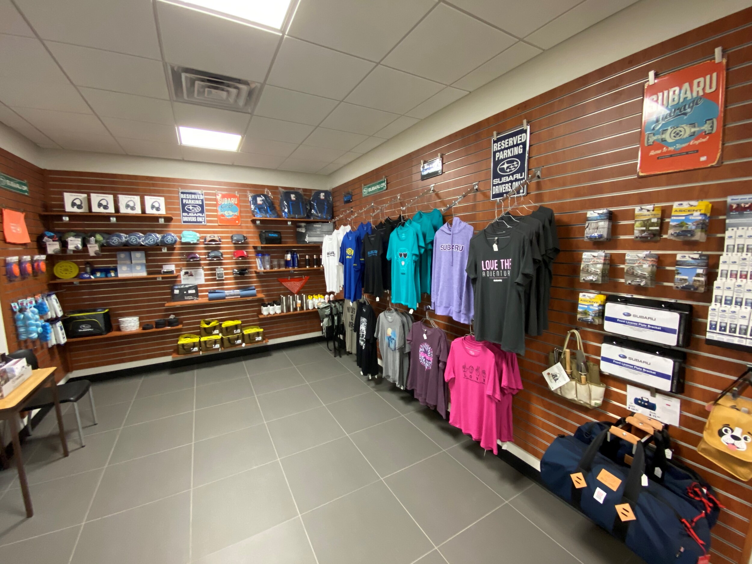 accessory room.jpg