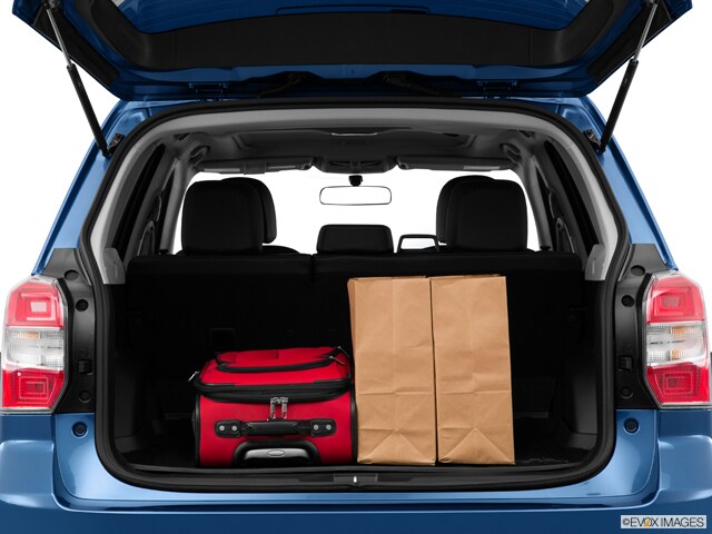 2015 Subaru Forester Rear.jpg