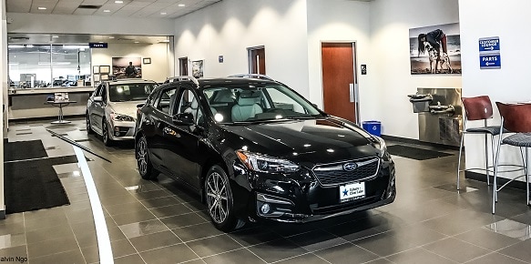 Subaru of Clear Lake Showroom