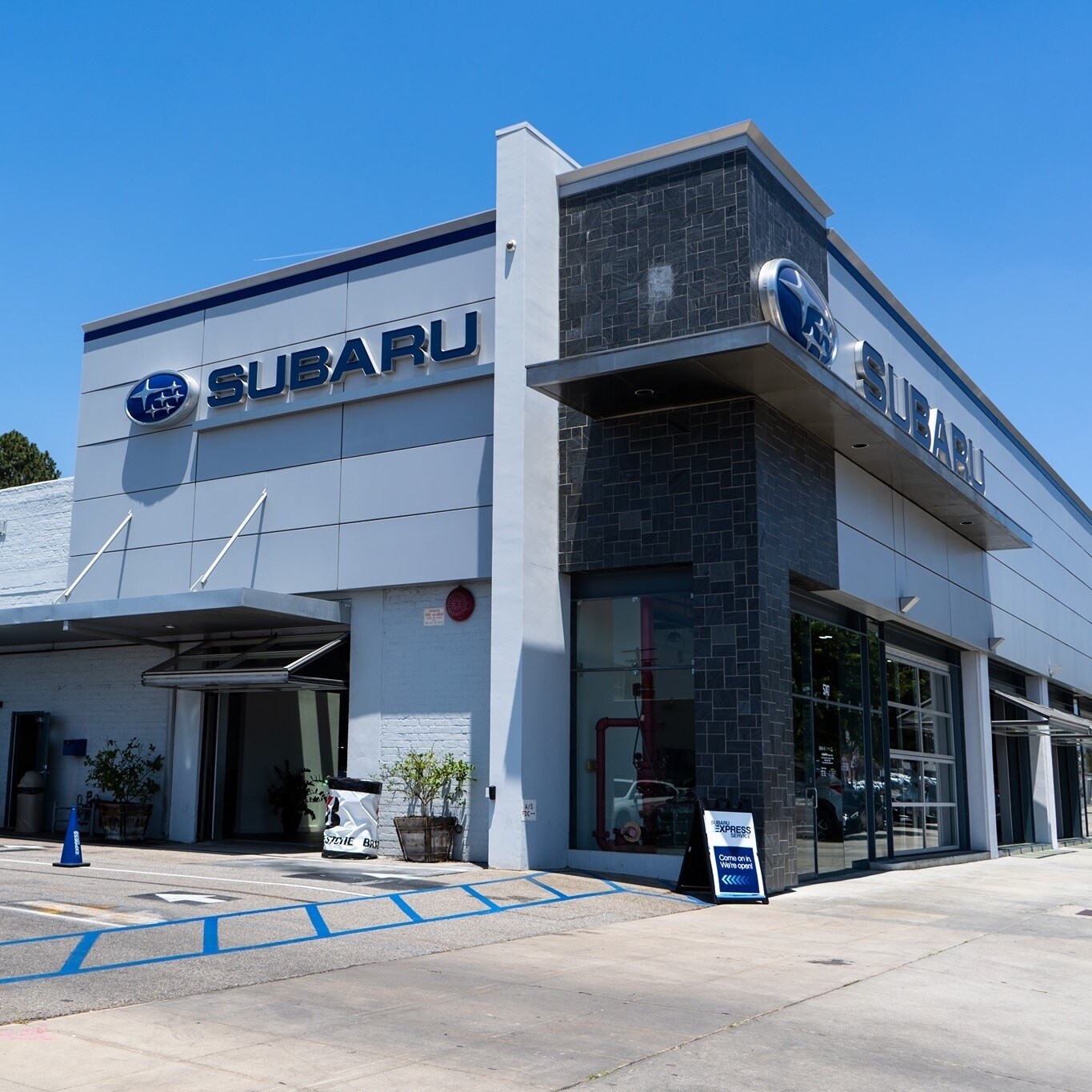 Subaru Sherman Oaks.jpg