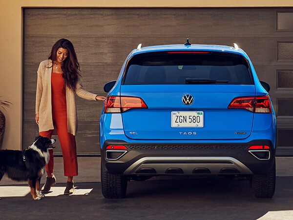 2022 Volkswagen Taos Rear Angle