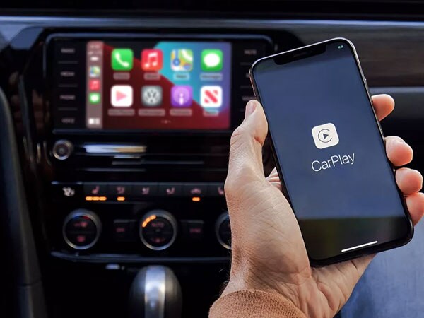 2021.5 Volkswagen Atlas Infotainment System with Wireless App-Connect
