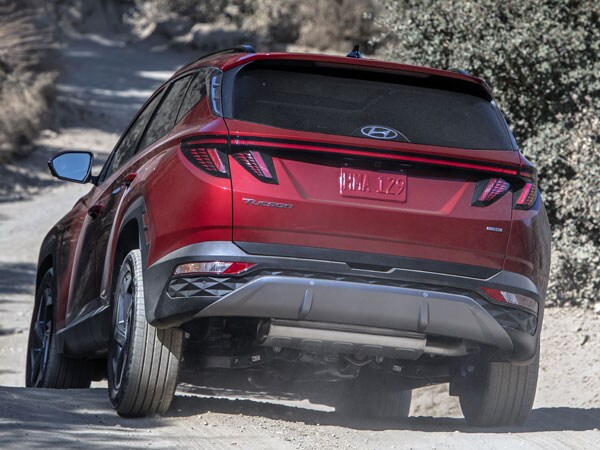 2022 Hyundai Tucson Rear Angle