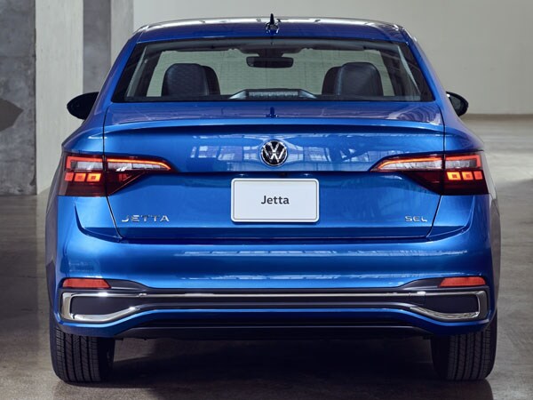 2022 Volkswagen Jetta Rear Angle & Bumper