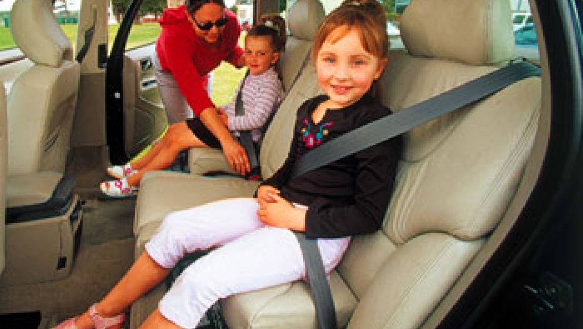 Volvo-V70-child-booster-07-01LR.jpg