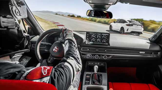 2023-honda-civic-type-r-cockpit.jpg