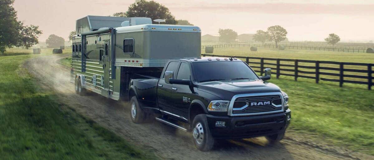 2018 RAM 3500 towing trailer