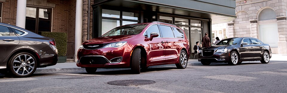 2018 Chrysler Pacifica parallel parking