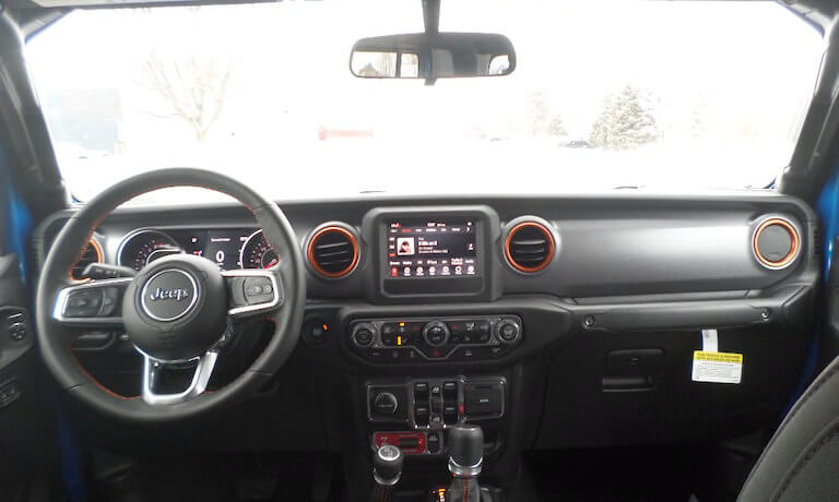 2021 Jeep Gladiator interior infotainment system at Sunnyside CDJR