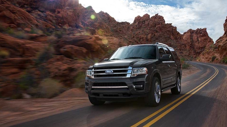 2016 Ford Expedition driving 2016 Ford Expedition driving
