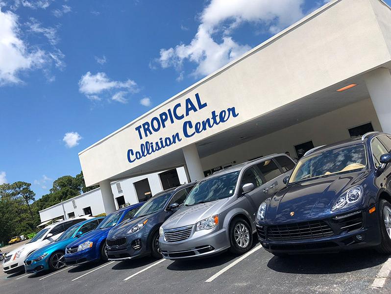Sunset Collision Center Bradenton exterior with cars