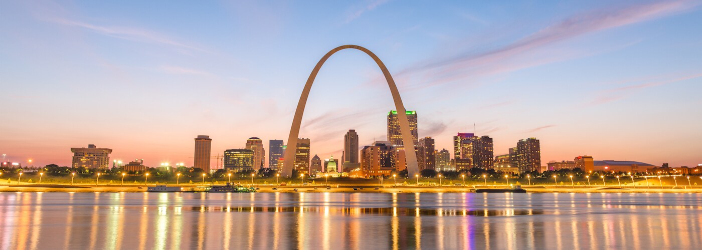 st louis arch and city skyline