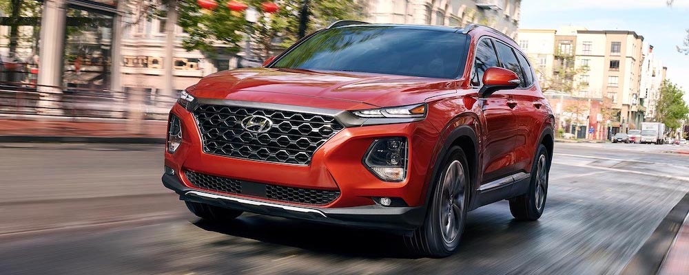 2019 Hyundai Santa Fe Driving in City