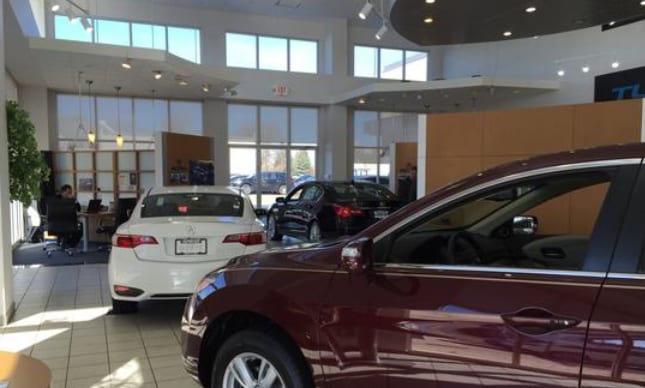 Superior Acura of Dayton Showroom