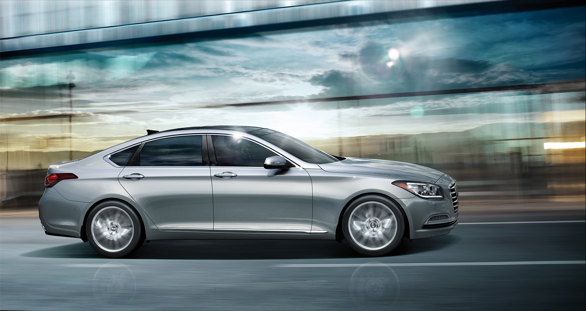 2017-Genesis-G80-5.0LUltimate-Sedan-L02.jpg