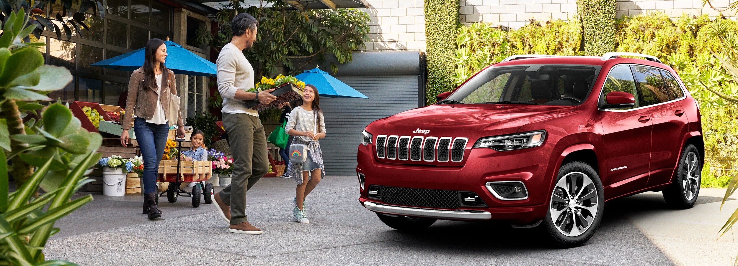 2019-Jeep-Cherokee-Overland-SUV-L01.jpeg