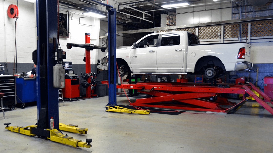 dodge-dealer-detroit-parts.png