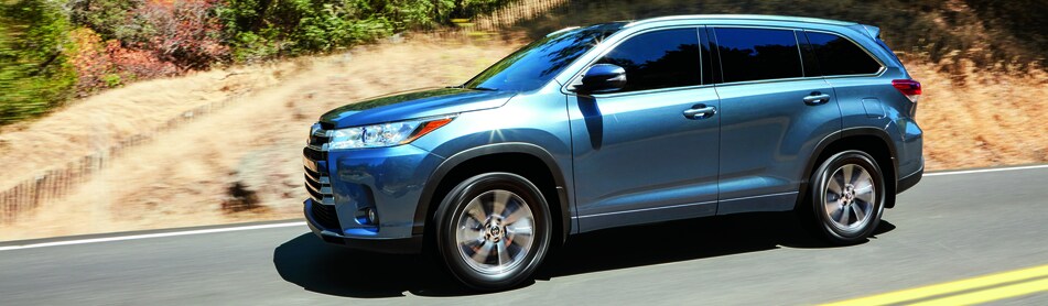 2017-Toyota-Highlander-XLE-L02 (2).png